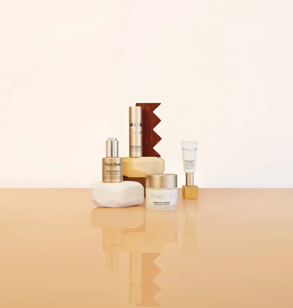 Conjunto de productos apilados de la marca Natura Bissé