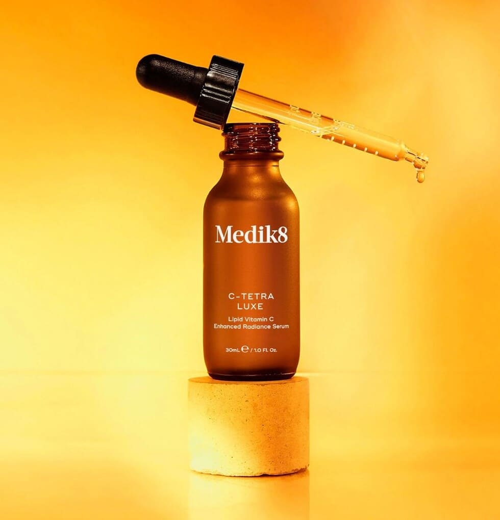 Sérum antioxidante C-Tetra Luxe que actúa como antiocidante y participa en la síntesis del colágeno para la piel.